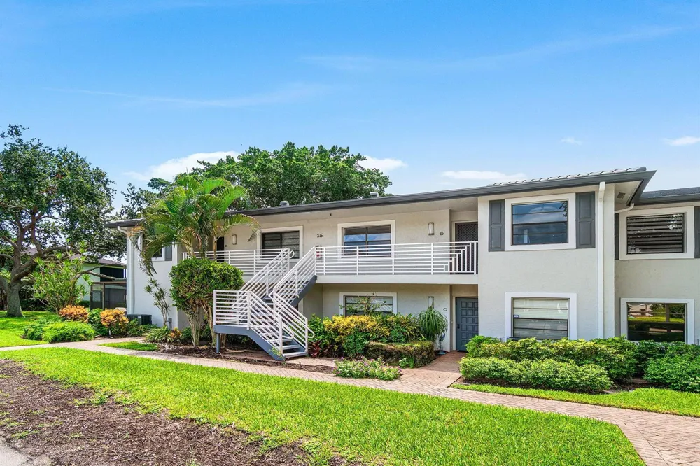 15 SOUTHPORT LANE #D Boynton Beach, FL 33436