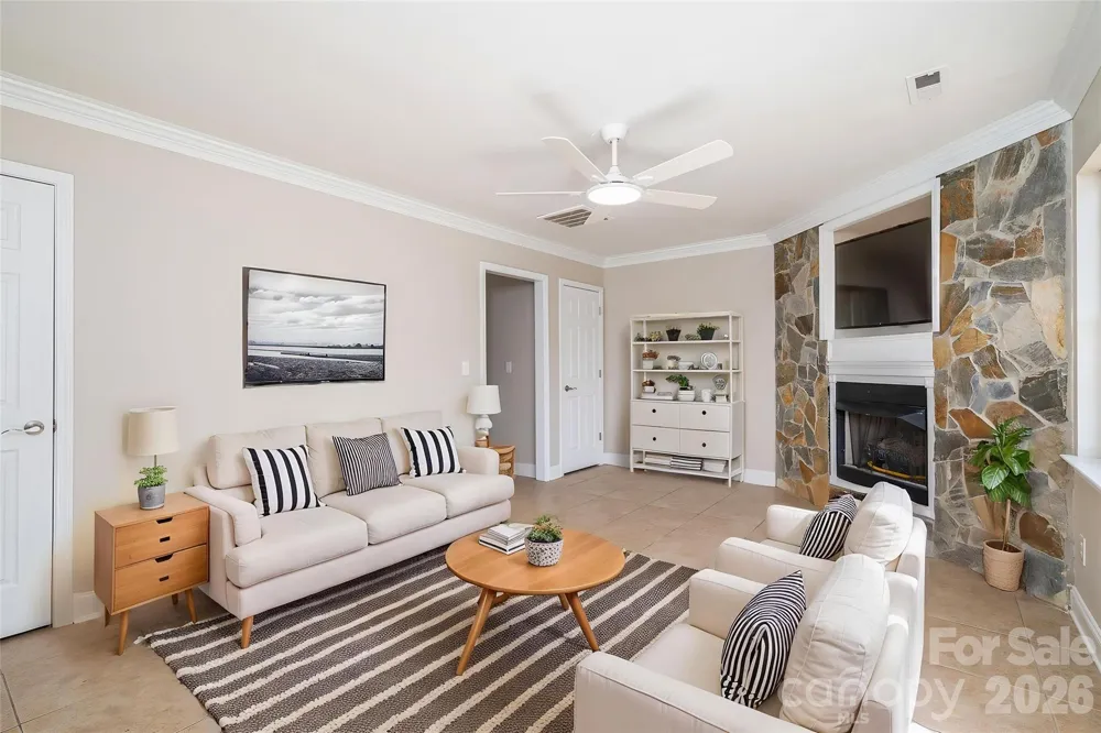 233 Southgate Lane Mount Holly, NC 28120