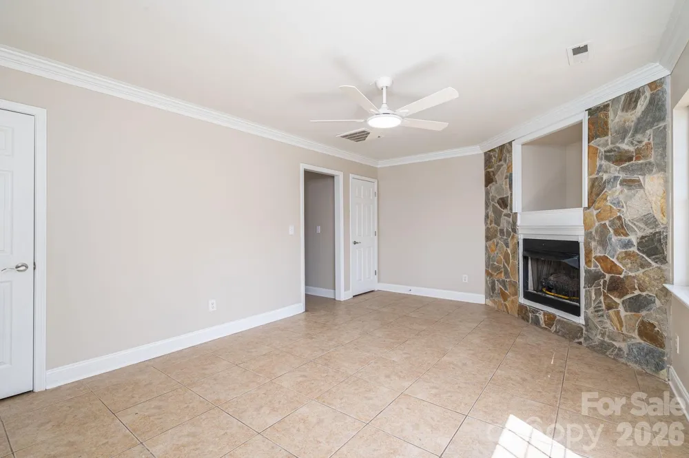 233 Southgate Lane Mount Holly, NC 28120