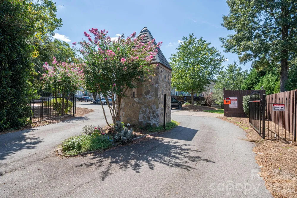 233 Southgate Lane Mount Holly, NC 28120