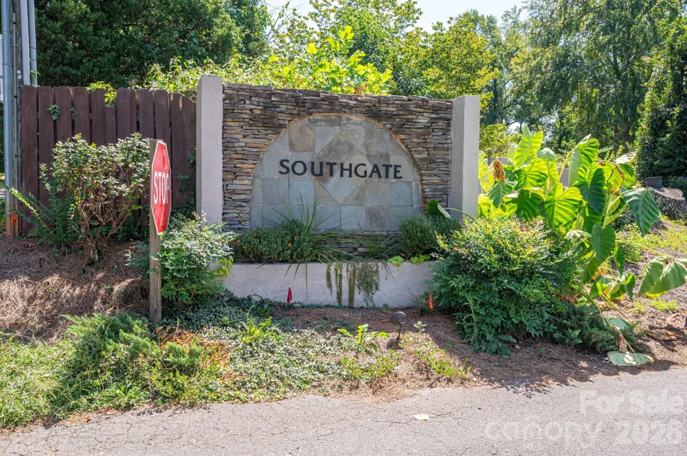 233 Southgate Lane Mount Holly, NC 28120