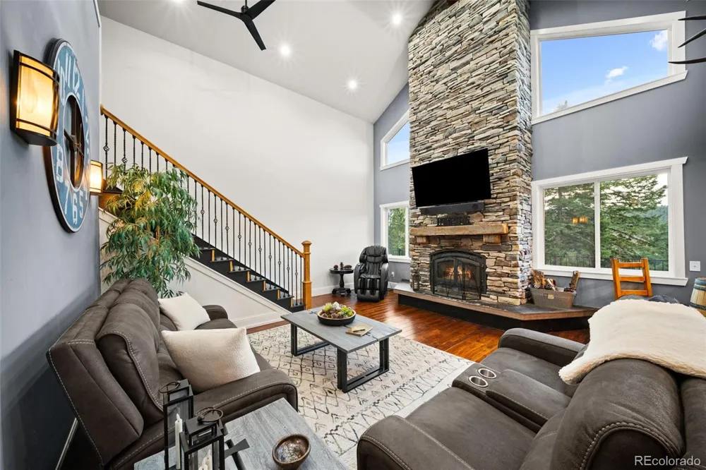 24978 Red Cloud Drive Conifer, CO 80433