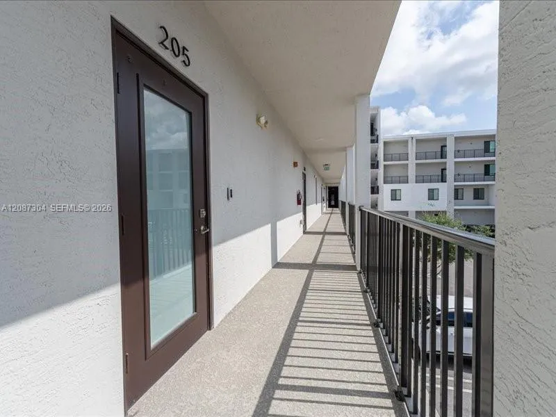 8201 NW 41st St #D-205 Doral, FL 33166