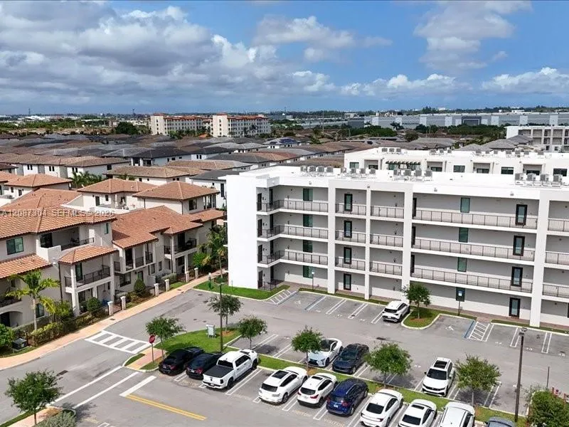 8201 NW 41st St #D-205 Doral, FL 33166