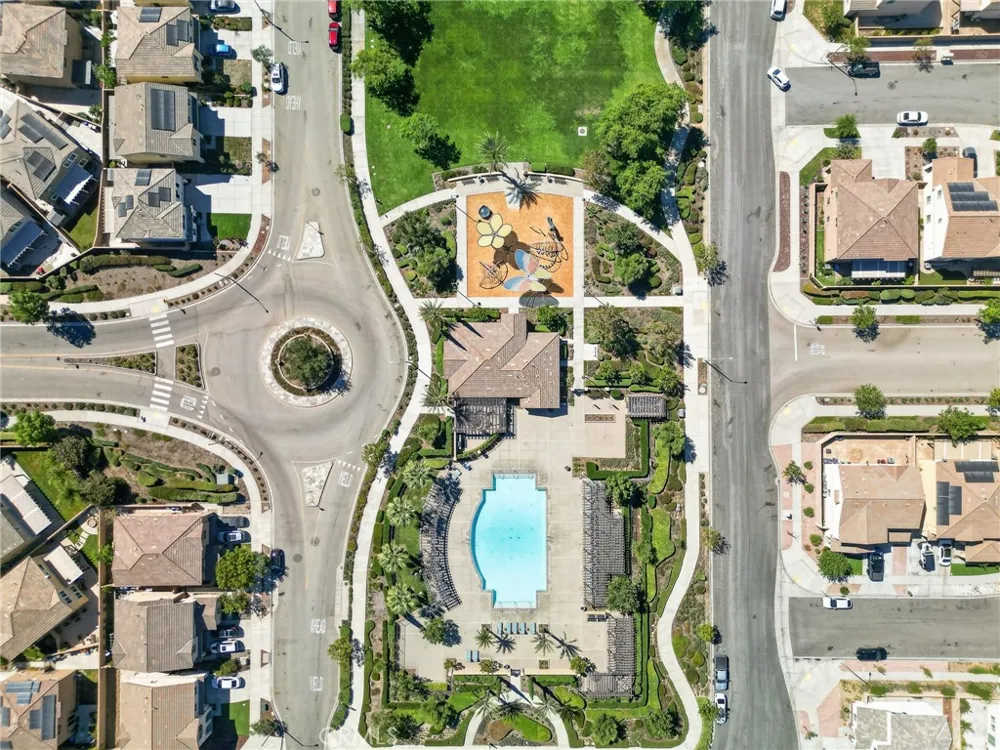 7014 Alderwood Fontana, CA 92336
