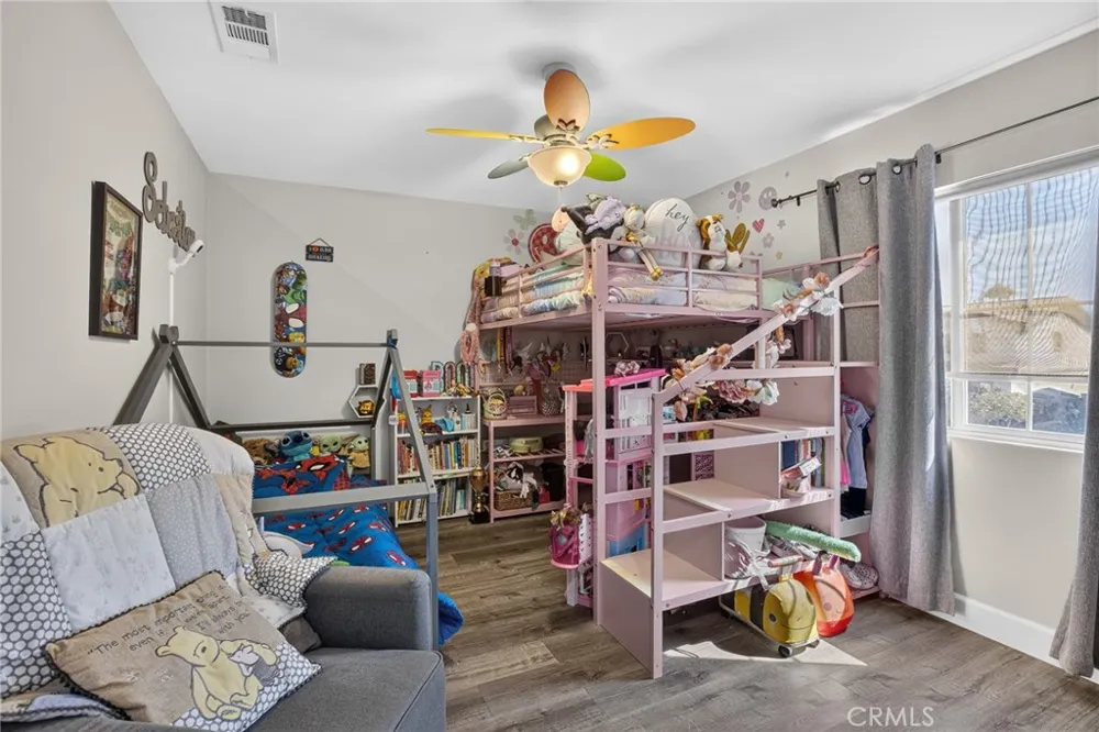 7014 Alderwood Fontana, CA 92336