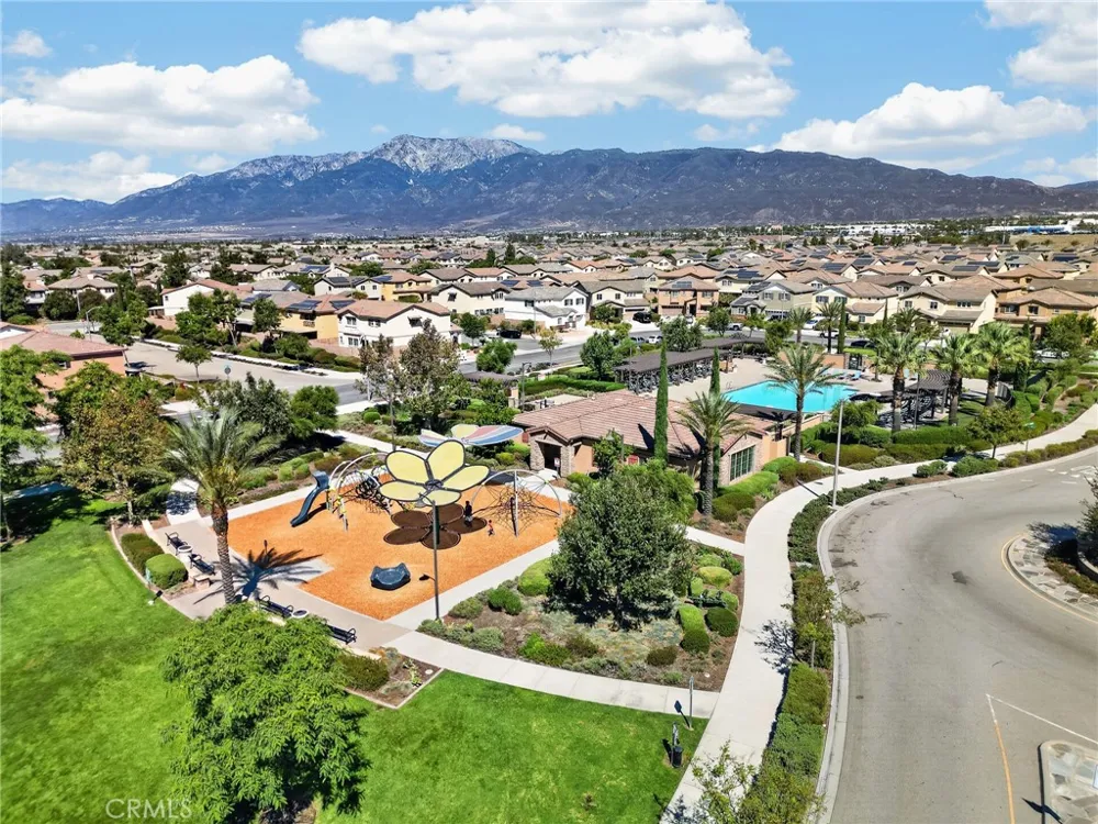 7014 Alderwood Fontana, CA 92336