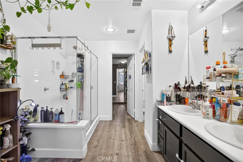 7014 Alderwood Fontana, CA 92336