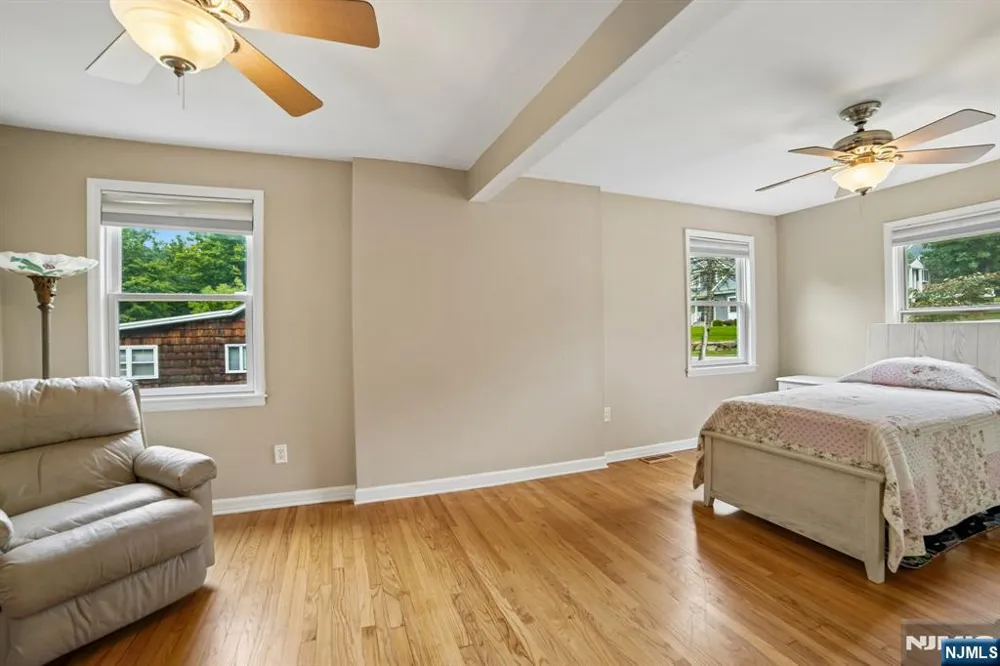 41 Forest Terrace Wayne, NJ 07470