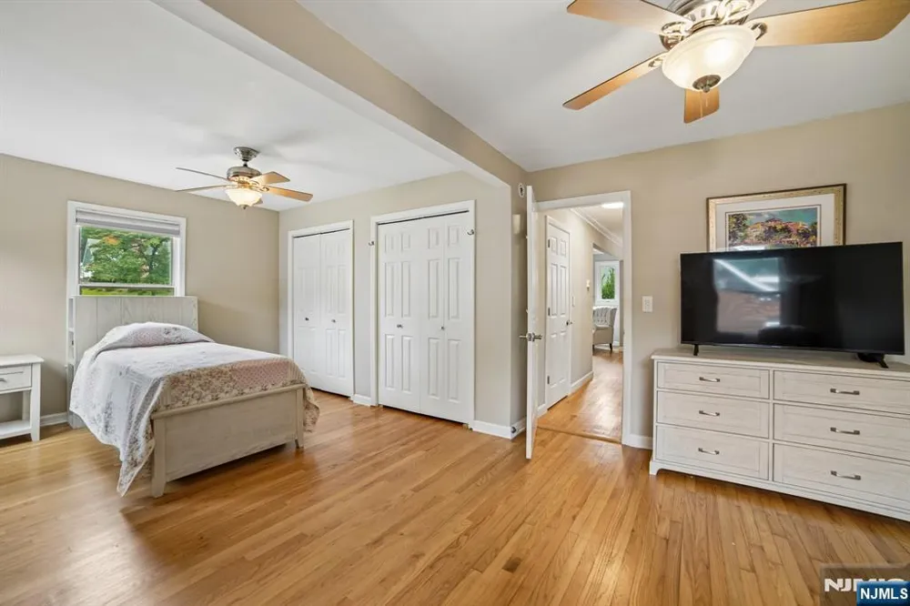 41 Forest Terrace Wayne, NJ 07470