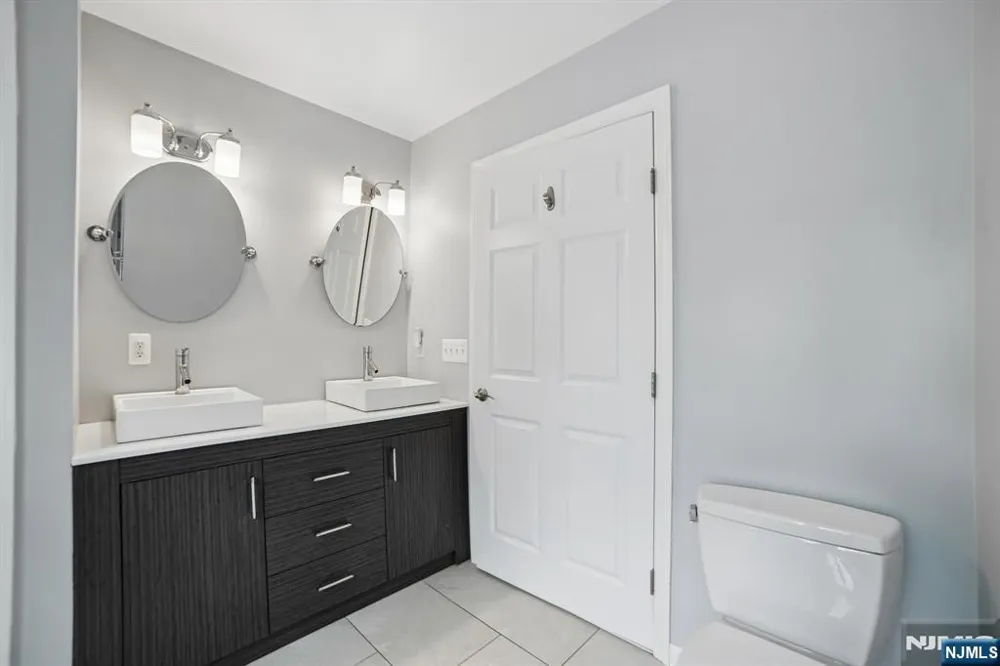 41 Forest Terrace Wayne, NJ 07470