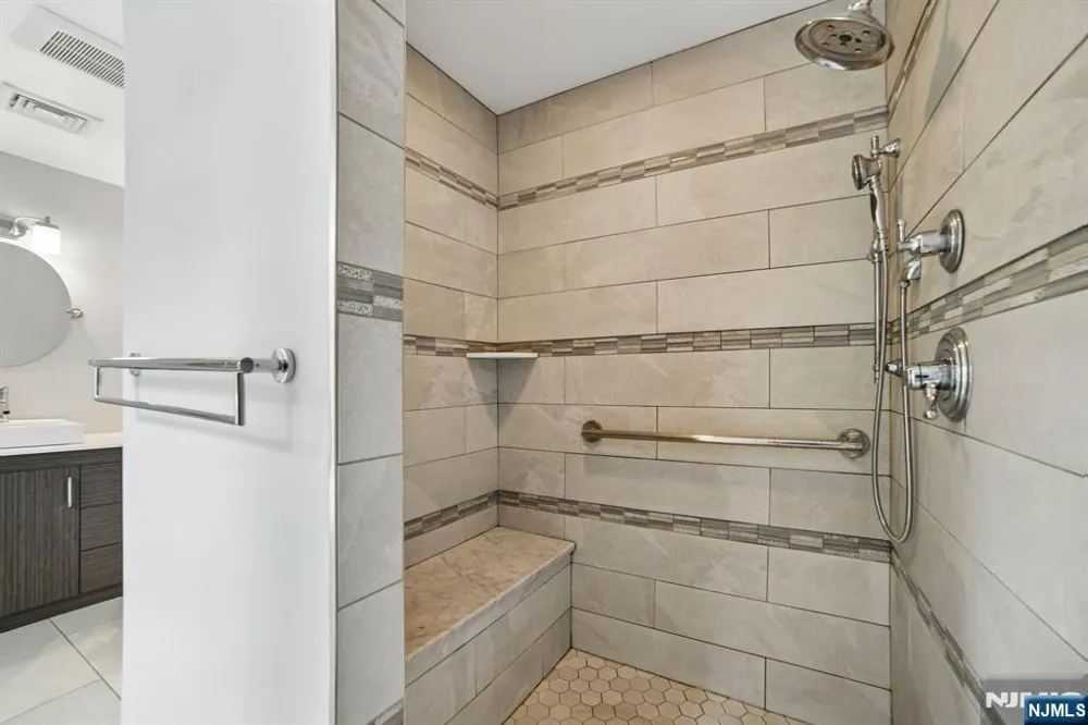 41 Forest Terrace Wayne, NJ 07470