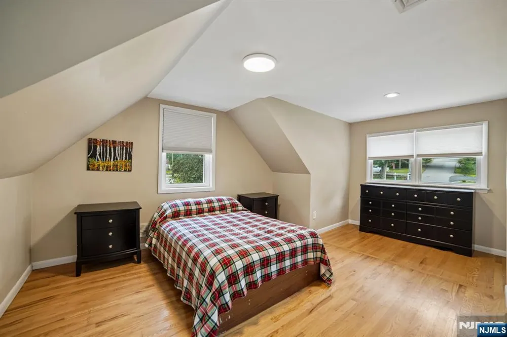 41 Forest Terrace Wayne, NJ 07470