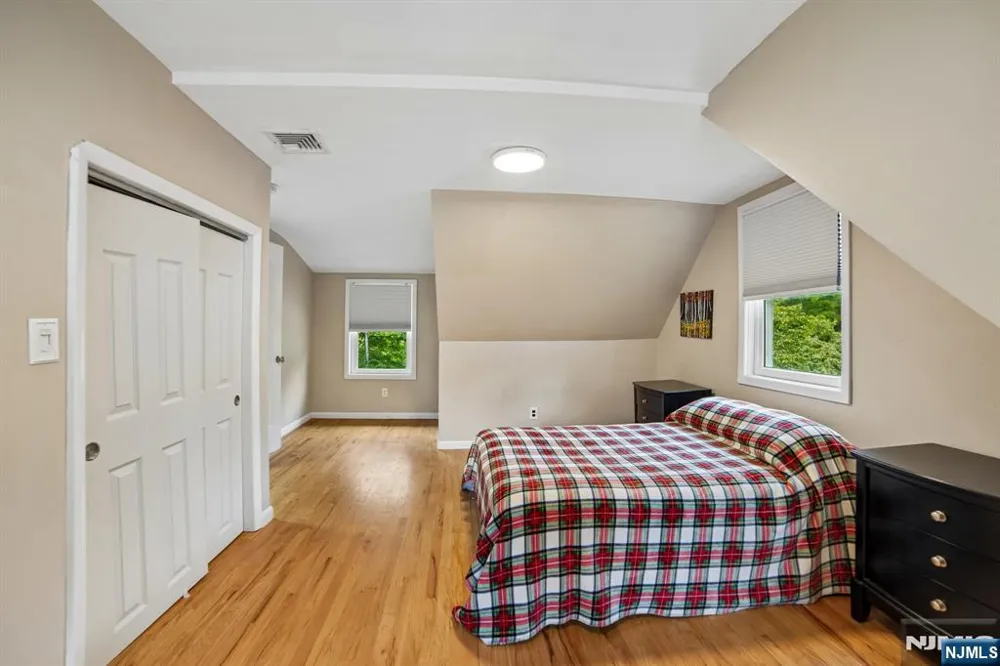 41 Forest Terrace Wayne, NJ 07470