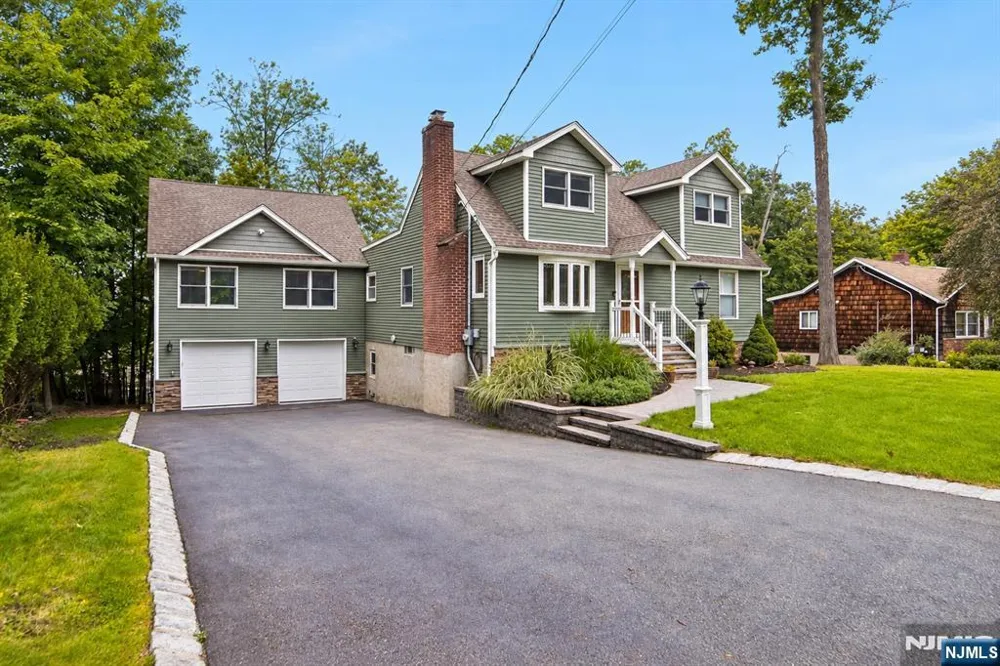 41 Forest Terrace Wayne, NJ 07470