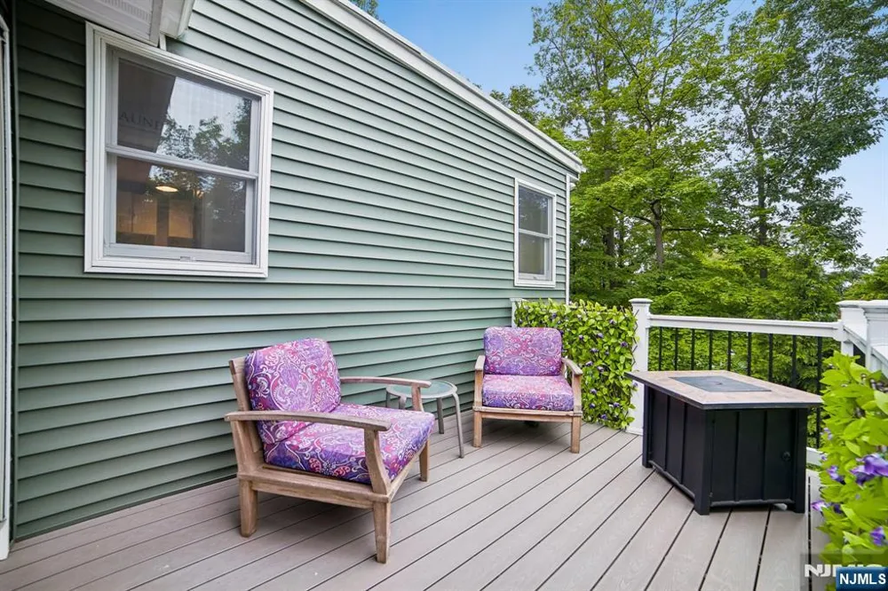 41 Forest Terrace Wayne, NJ 07470