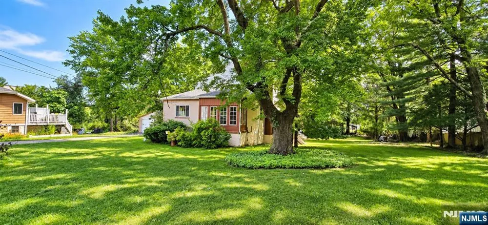 1486 Alps Road Wayne, NJ 07470