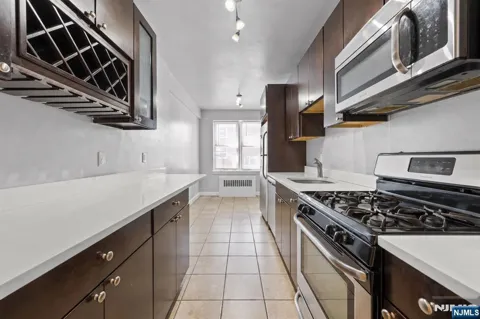 2520 Kennedy Boulevard 203