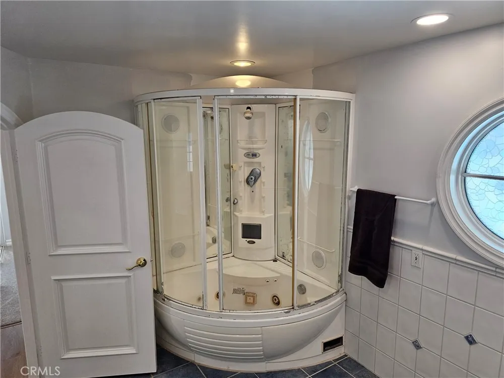 2825 Forest View Way Carlsbad, CA 92008