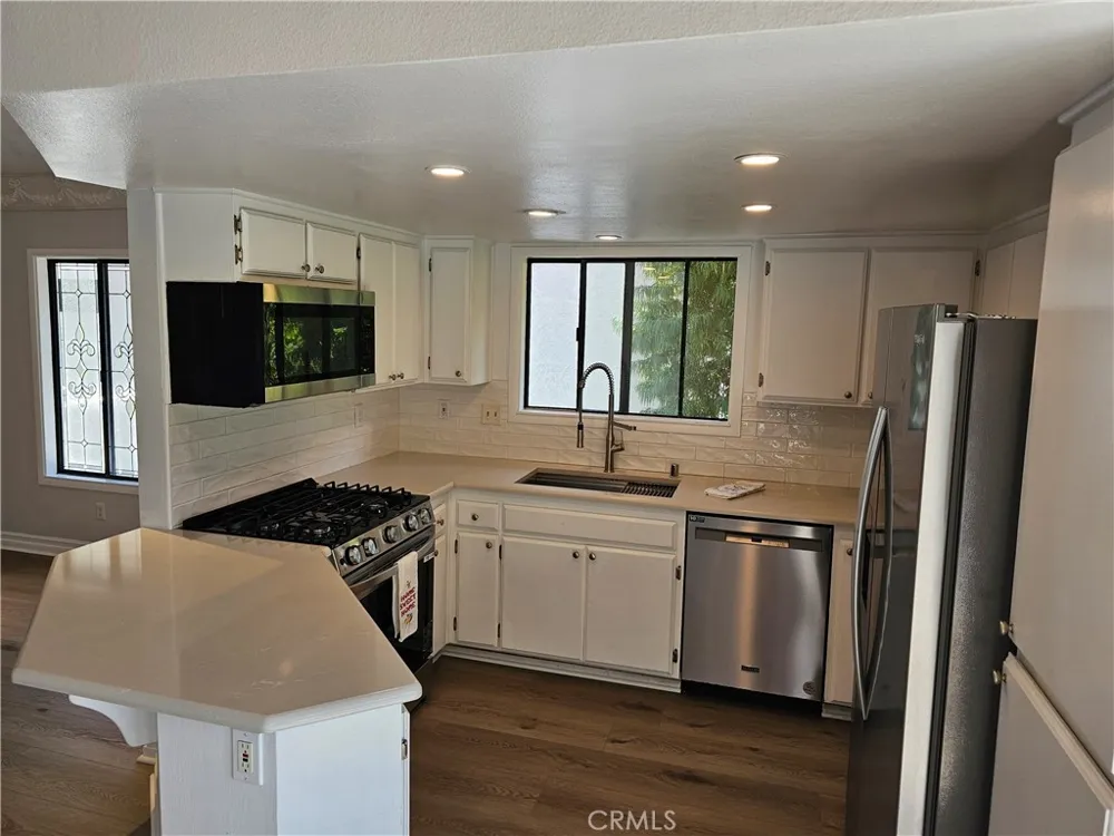 2825 Forest View Way Carlsbad, CA 92008
