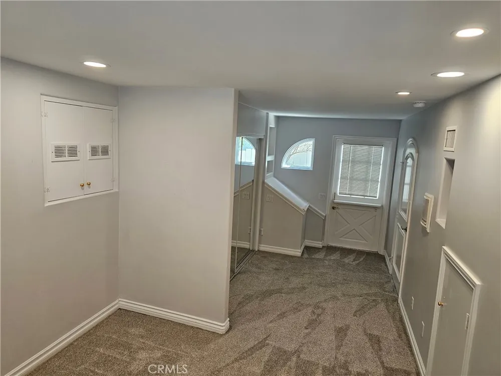2825 Forest View Way Carlsbad, CA 92008