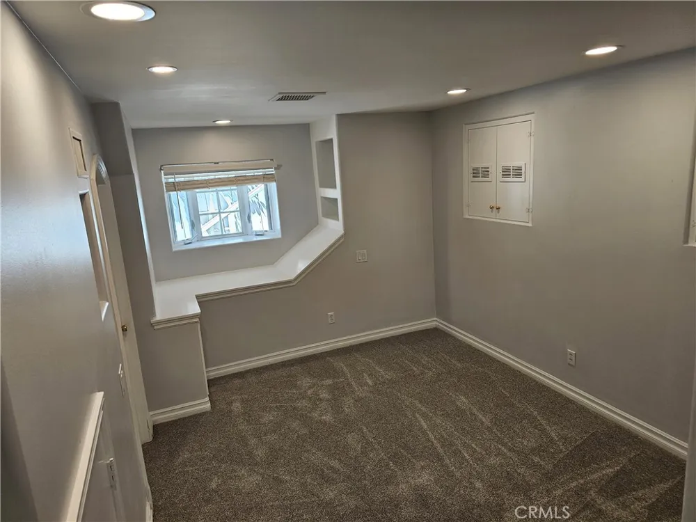 2825 Forest View Way Carlsbad, CA 92008