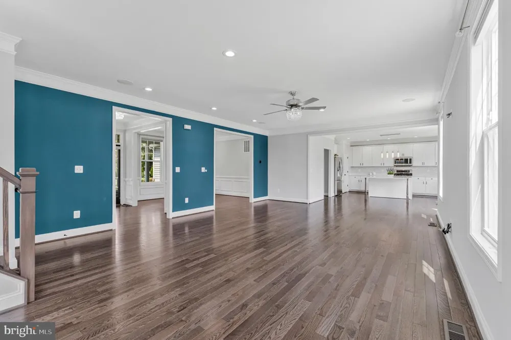11889 BRADLEY FOREST ROAD Manassas, VA 20112