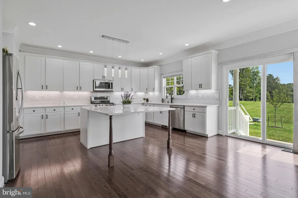 11889 BRADLEY FOREST ROAD Manassas, VA 20112