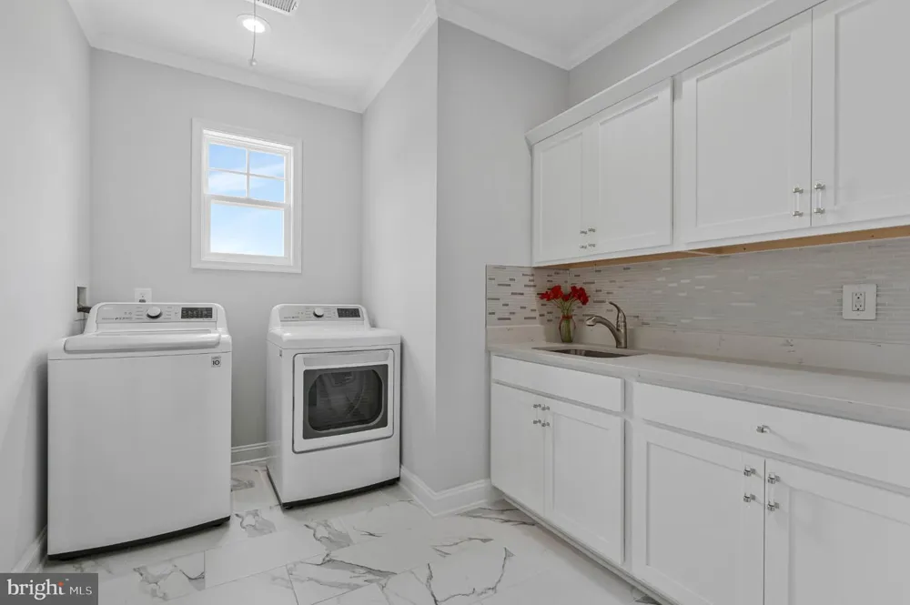 11889 BRADLEY FOREST ROAD Manassas, VA 20112