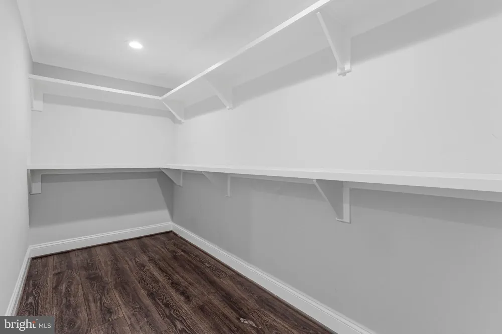 11889 BRADLEY FOREST ROAD Manassas, VA 20112