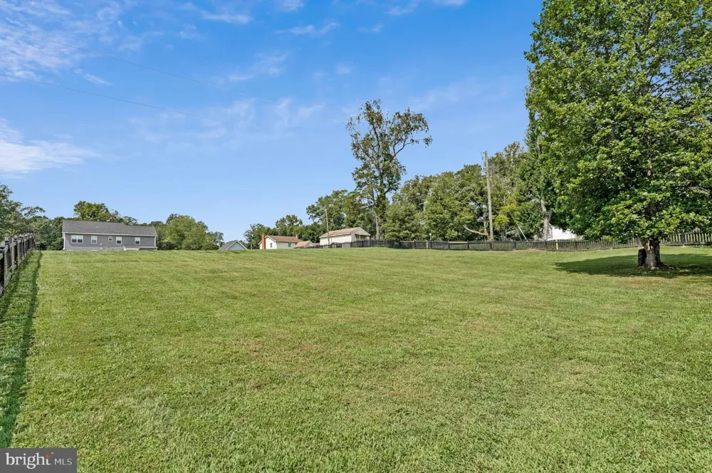 11889 BRADLEY FOREST ROAD Manassas, VA 20112