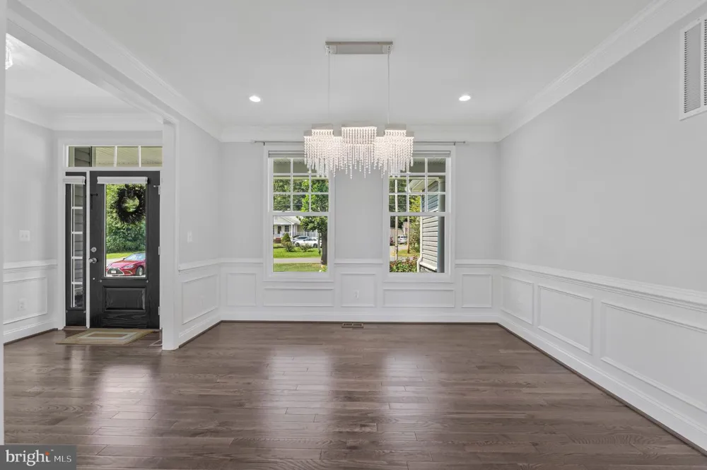 11889 BRADLEY FOREST ROAD Manassas, VA 20112