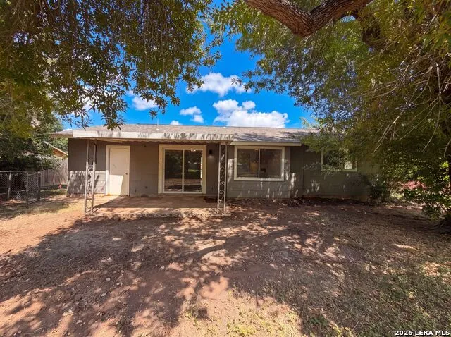 102 DARTMOOR DR Schertz, TX 78154