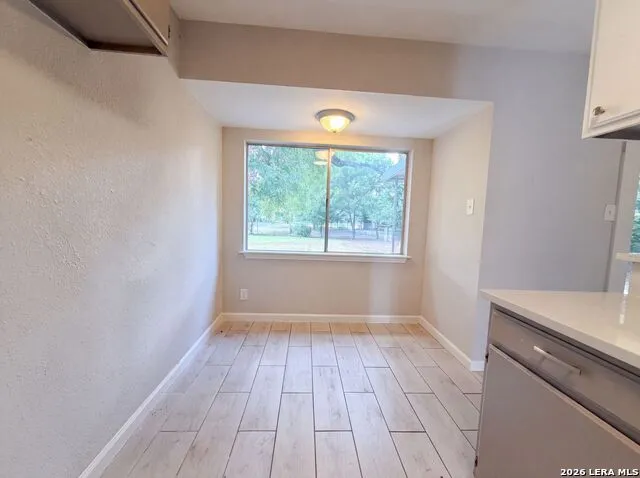 102 DARTMOOR DR Schertz, TX 78154