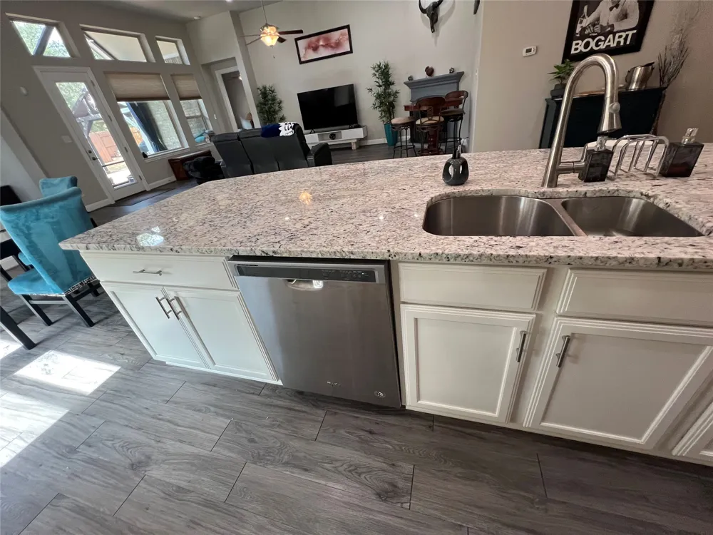 1709 Hollowback Drive Leander, TX 78641