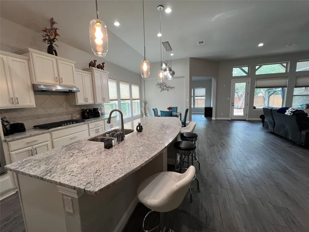 1709 Hollowback Drive Leander, TX 78641