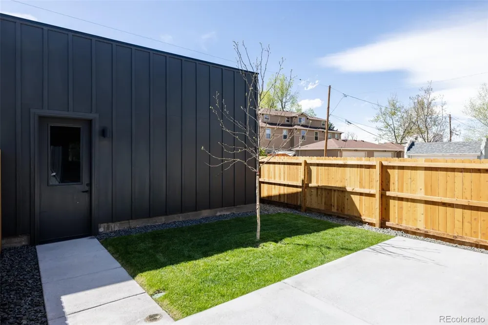 2433 S Cherokee Street Denver, CO 80223