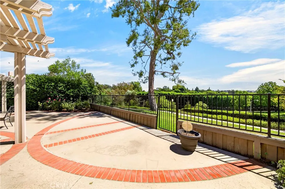 618 Brookline Place Fullerton, CA 92835