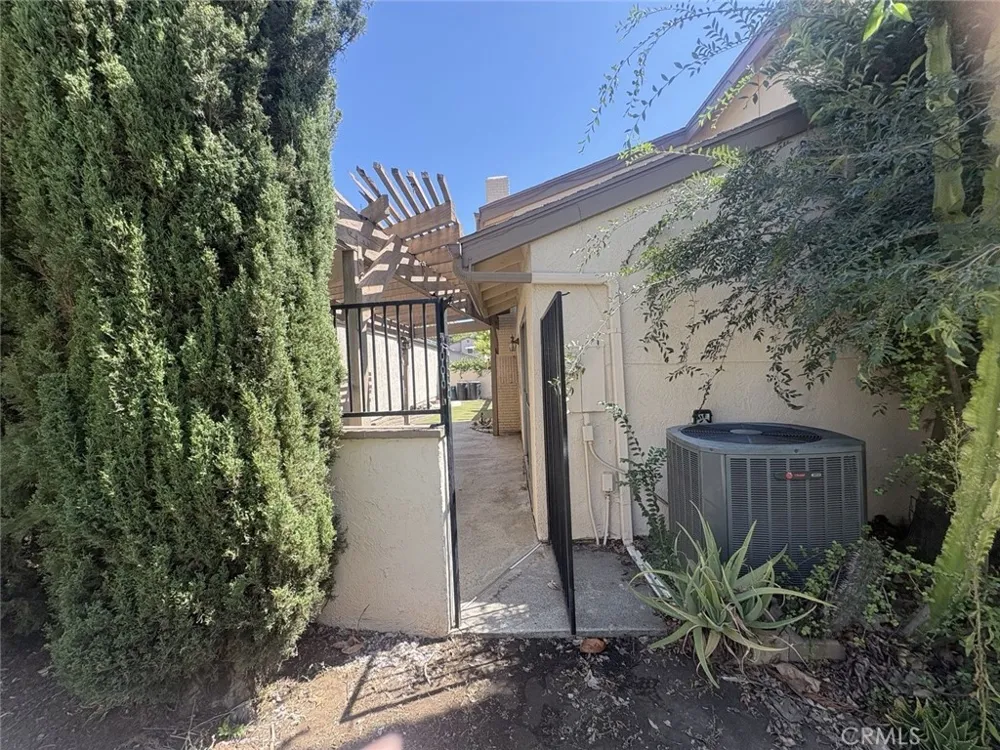 3205 Seawood Court Fullerton, CA 92835
