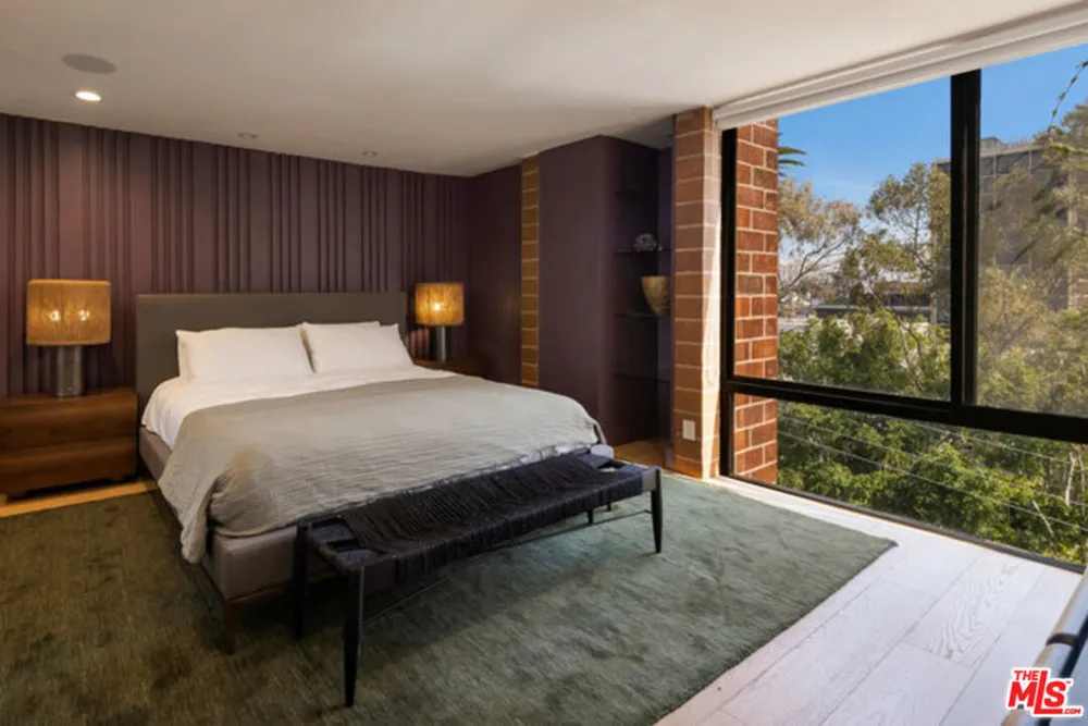 1033 Carol Drive #305 West Hollywood, CA 90069