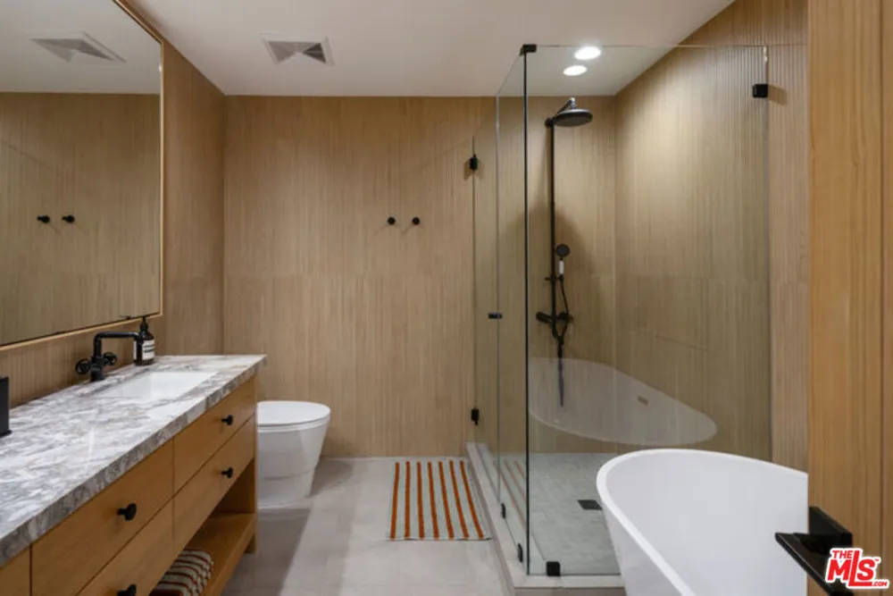 1033 Carol Drive #305 West Hollywood, CA 90069