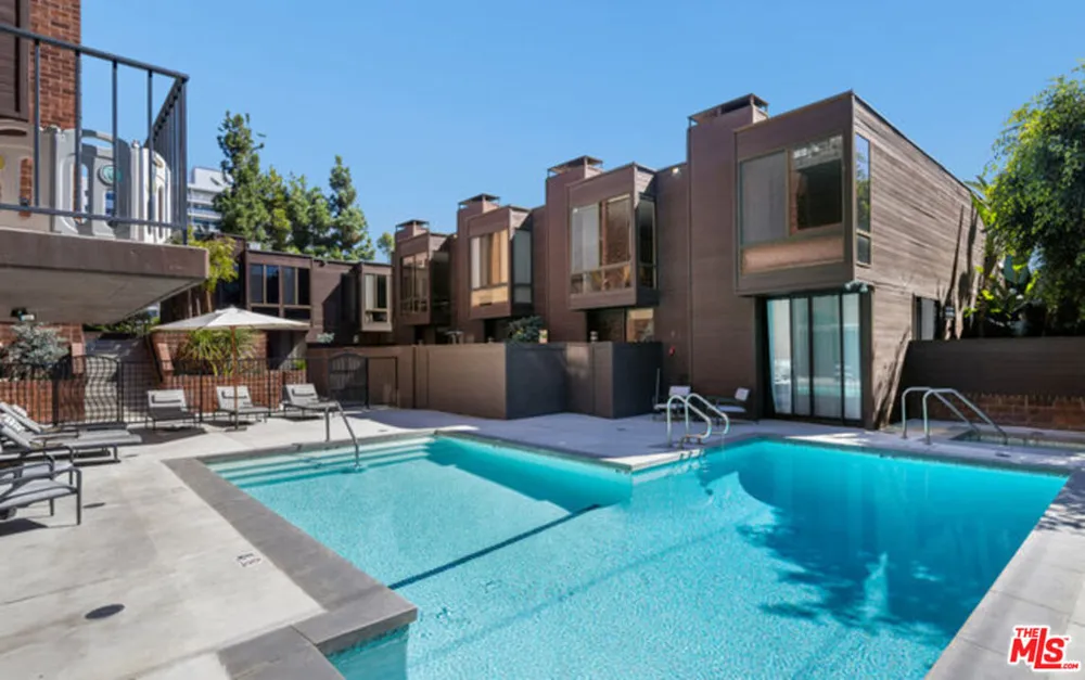 1033 Carol Drive #305 West Hollywood, CA 90069