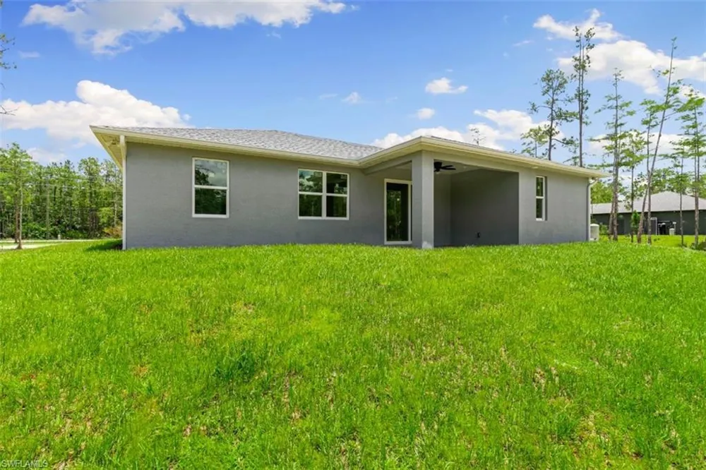 343 Desoto Boulevard Naples, FL 34120