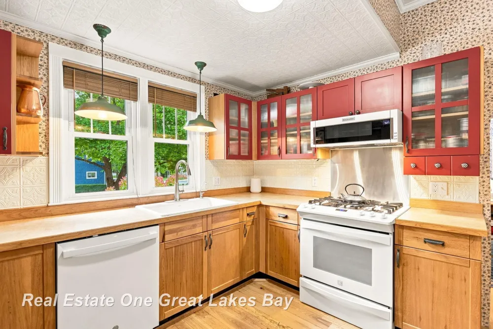 127 E North Street Ithaca City, MI 48847