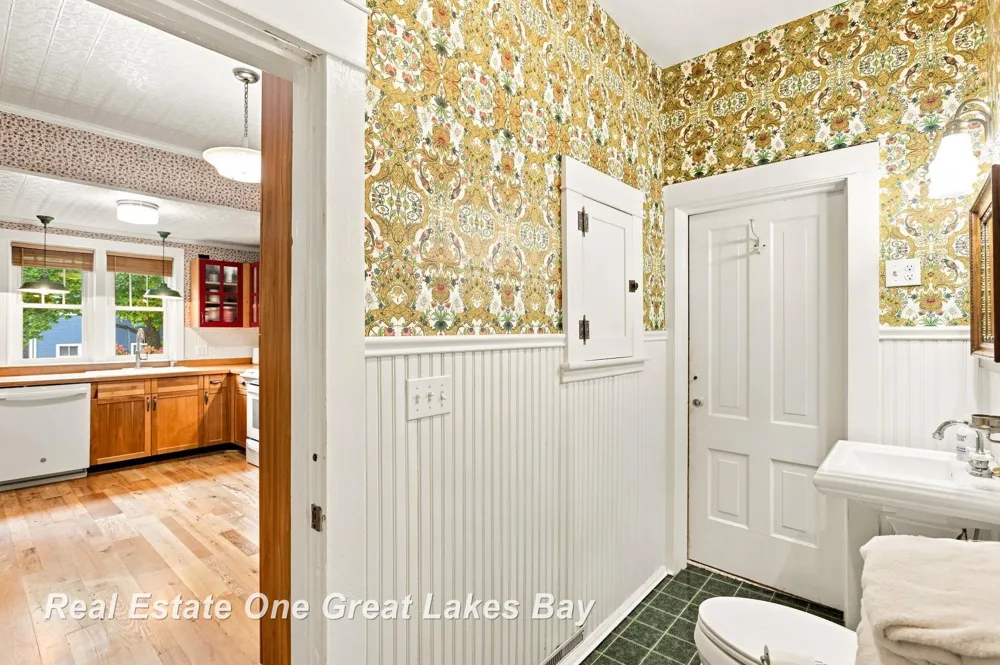 127 E North Street Ithaca City, MI 48847