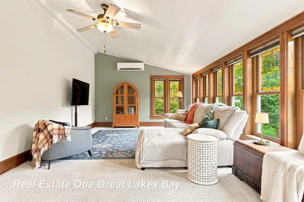 127 E North Street Ithaca City, MI 48847