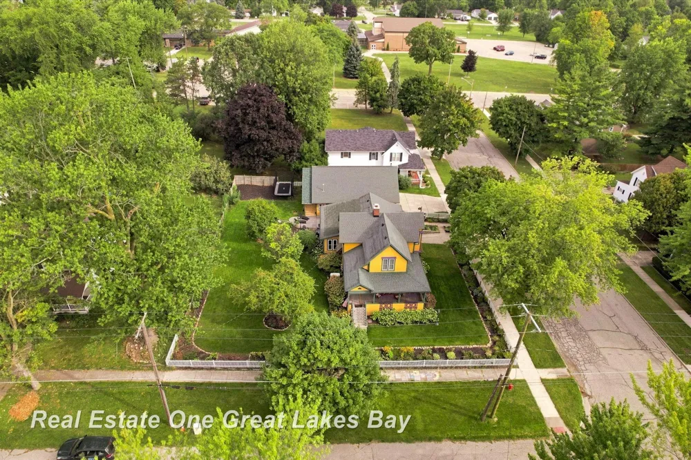 127 E North Street Ithaca City, MI 48847