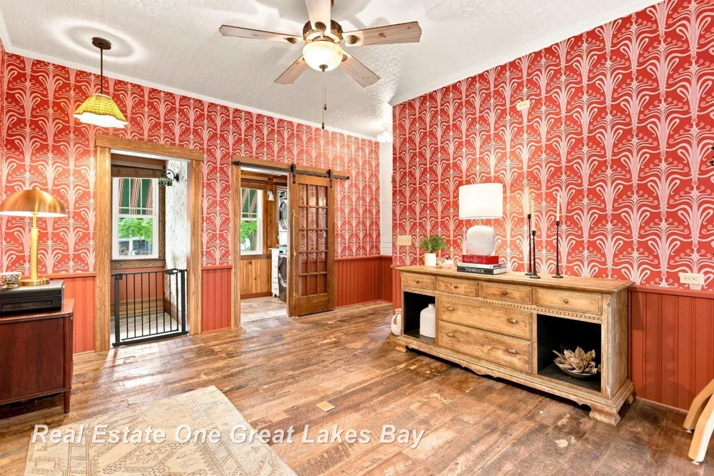 127 E North Street Ithaca City, MI 48847