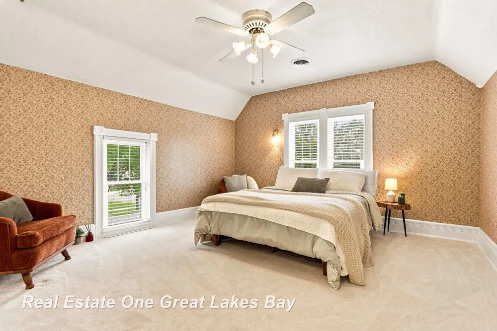 127 E North Street Ithaca City, MI 48847