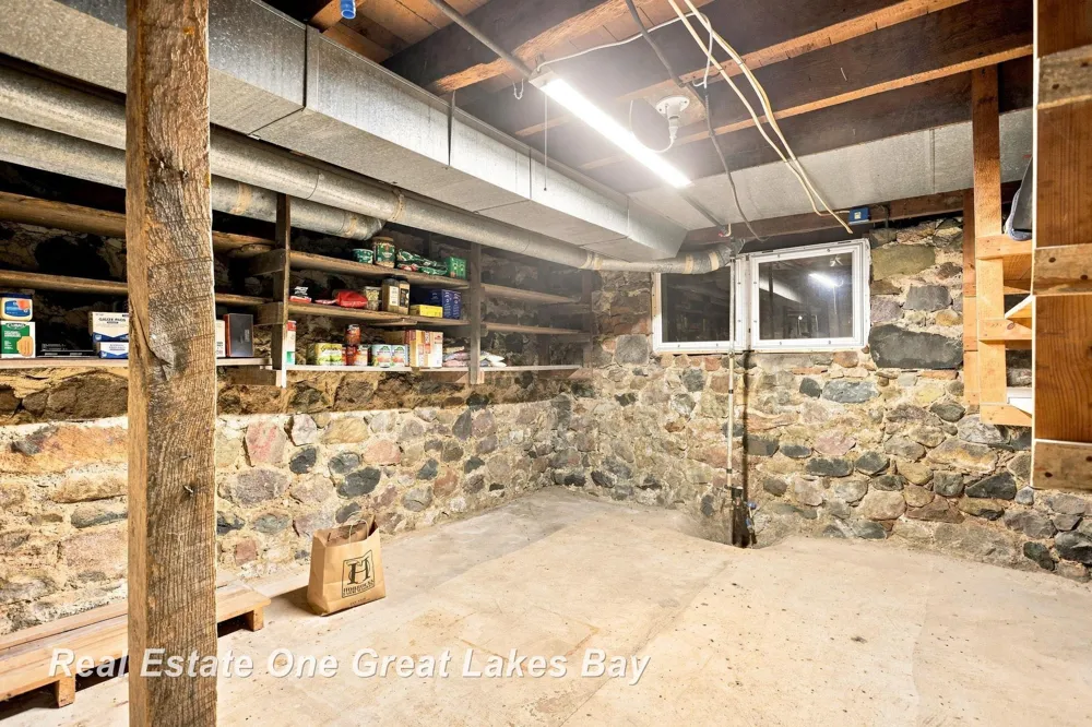 127 E North Street Ithaca City, MI 48847
